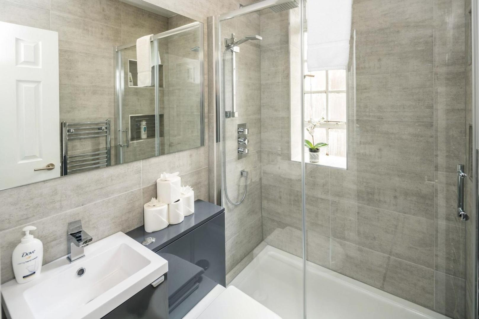 New Sleek & Modern Studio In The Heart Of Chelsea London Exterior photo